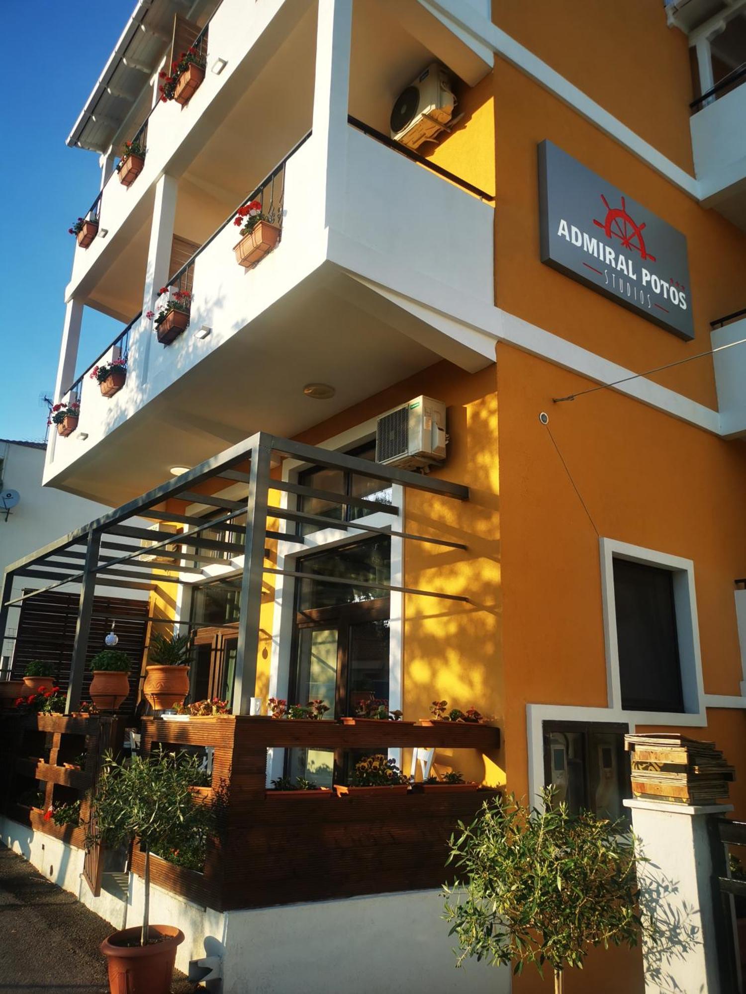 Admiral Studios Potos Bagian luar foto